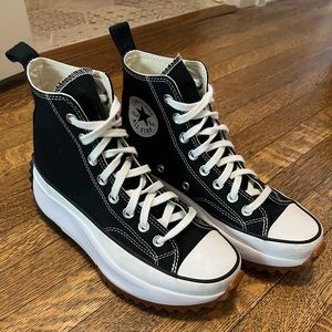 Converse Run Star Hike